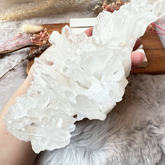 Gorgeous Large Faden Quartz Specimen - Picture 4 of 8